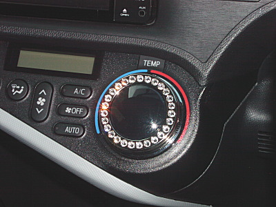 �A�N�A�@�I�[�g�G�A�R�����b�L�����O�@�N���X�^�������C���[�W