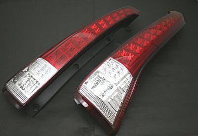 Zi@LEDe[v@ECJ[LED^Cv/@C[W