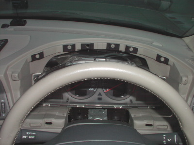 V70 V70XC メーターフード 分解イメージ